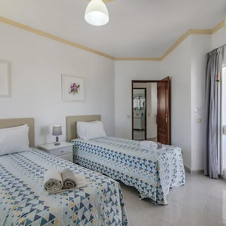 Villa Santo Estevao